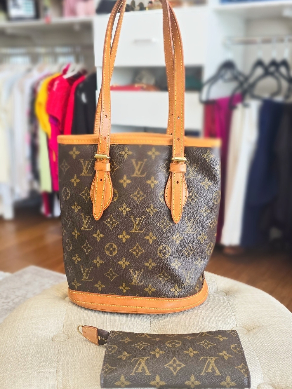 Louis Vuitton Monogram Canvas Bucket Tote with Vachetta Trim - Picture 15 of 17